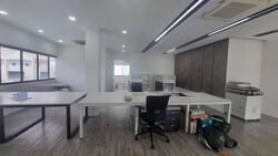 Unipet Building (D13), Office #495926251